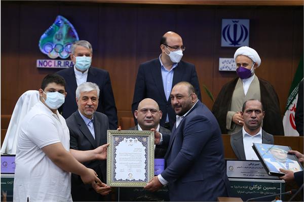 مراسم رونمایی از سردیس قهرمانان ورزش کشور/ 23