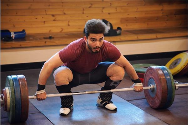 مسابقات قهرمان وزنه برداری جوانان و نوجوانان جهان ؛ ایلیا صالحی پور صاحب مدال برنز دوضرب جهان شد