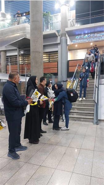 در میان استقبال مسئولین کمیته ملی المپیک؛ تیم های بوکس و جودو وارد تهران شدند