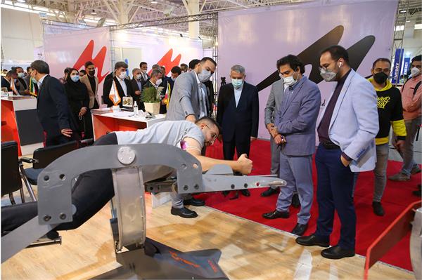 بازدید ریاست کمیته ملی المپیک از نمایشگاه تجهیزات ورزشی 12