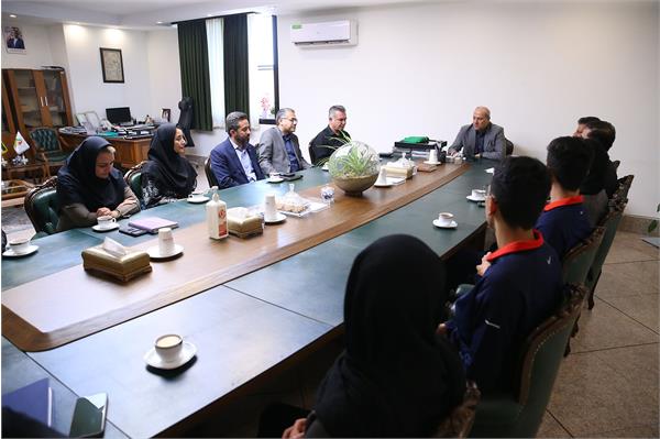 دیدار مسئولان فدراسیون اسکی و انجمن هاکی روی یخ با دبیر کل کمیته ملی المپیک 5