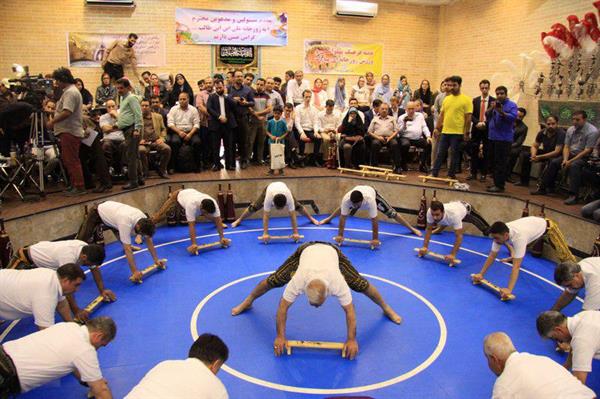 برگزاری مراسم هفته فرهنگ پهلوانی و ورزش زور خانه ای و تجلیل از رئیس کمیته ملی المپیک