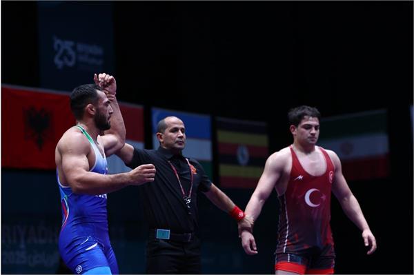 بازی‌های کشورهای اسلامی ریاض، امیر علی آذرپیرا سومین فینالیست کشتی آزاد