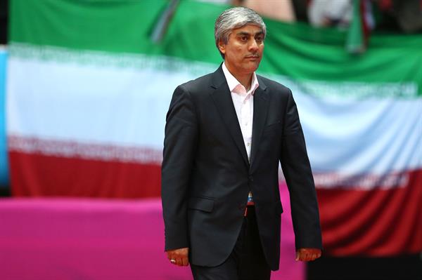 کیومرث هاشمی:کشتی گیران با پیروزی در دو فینال به قهرمانی رسیدند/کشتی باید به صورت ویژه حمایت شود