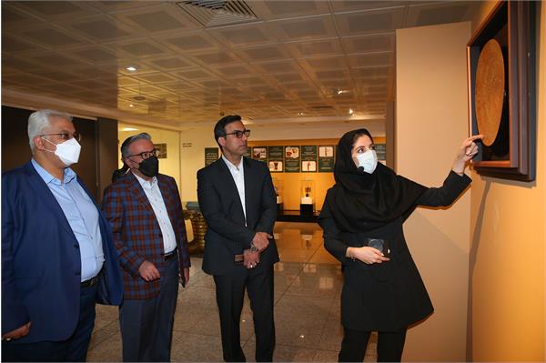 بازدید ریاست اتاق بازرگانی ایران و قطر از موزه ملی ورزش 12