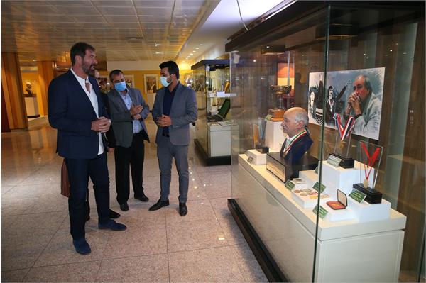 دیدار با سرمربی تیم ملی هندبال 11