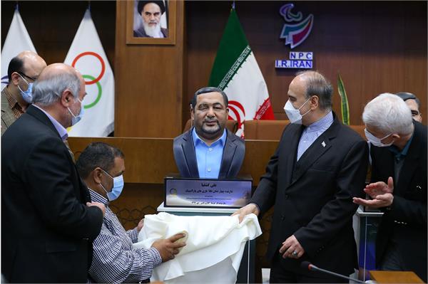 مراسم رونمایی از سردیس قهرمانان ورزش کشور 54