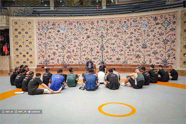 NOC Secretary-General Visits National Freestyle Wrestling Camp