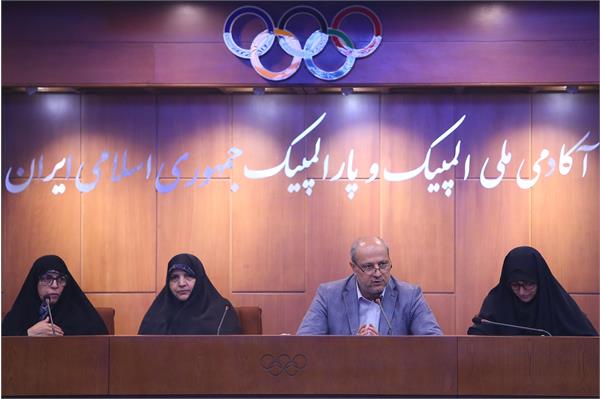 مراسم افتتاحیه سالن ورزشی برتر بانوان 11