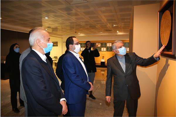 بازدید ریاست دانشگاه تهران از موزه ملی ورزش 4