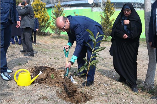 مراسم روز درختکاری در آکادمی ملی المپیک و فدراسیون گلف 29