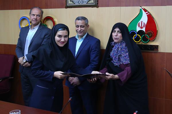 دوره مدیریت ورزشی المپیک سولیداریتی ویژه بانوان 24