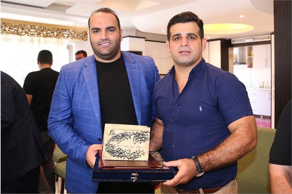 نصب تابلوهای افتخار قهرمانان المپیک استان مازندران 22