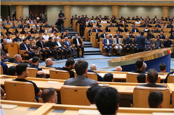 مراسم بدرقه کاروان ورزشی اعزامی به بازی های آسیایی و تقدیر از قهرمانان کشور 22