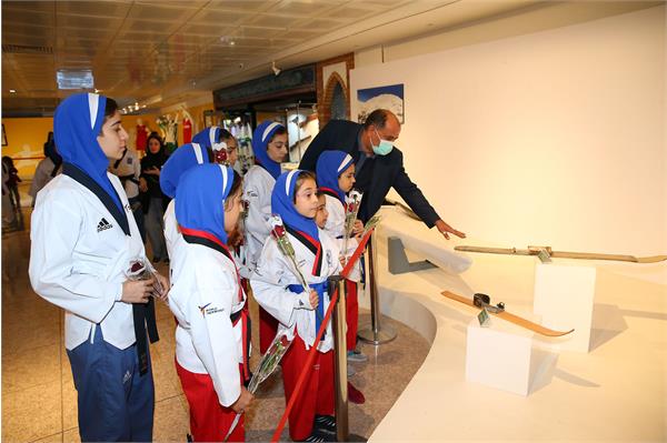 بازدید مسولان و ورزشکاران تکواندو استان تهران از موزه ملی ورزش، المپیک و پارالمپیک 8