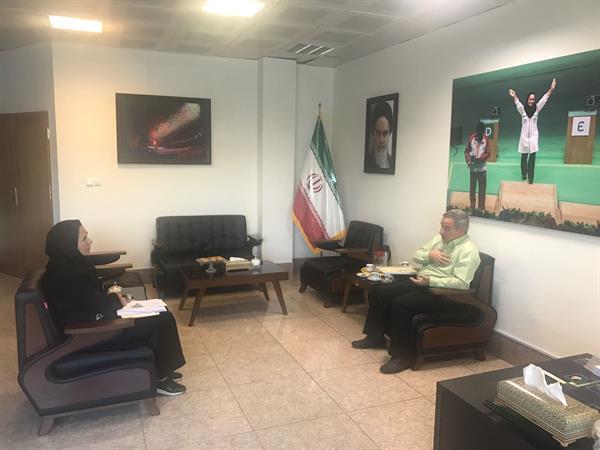 جلسه خانم کردبچه(دبیرشورای سیاستگذاری تاریخ شفاهی ورزش ایران) و آقای اشرفی (سرپرست دبیری پارالمپیک)ررابطه با الویت بندی اسامی مفاخر ،صاحب نظران ،مدیران و... پارالمپیک 10شهریور97