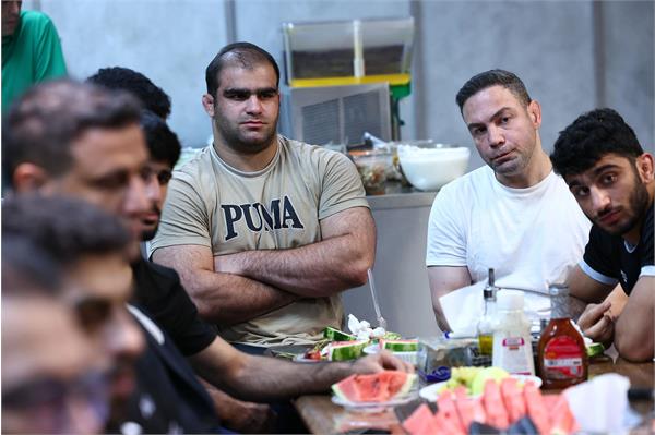 بازدید دبیرکل کمیته ملی المپیک از اردو کشتی فرنگی 13