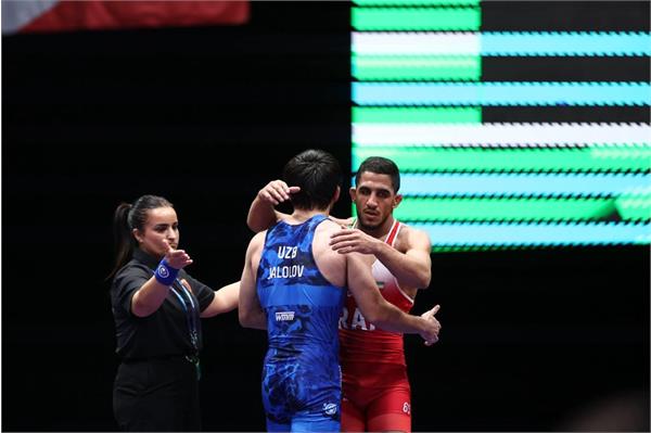 بازی های کشورهای اسلامی ریاض؛ برتری رحمان مقابل کشتی‌گیر ازبکستان