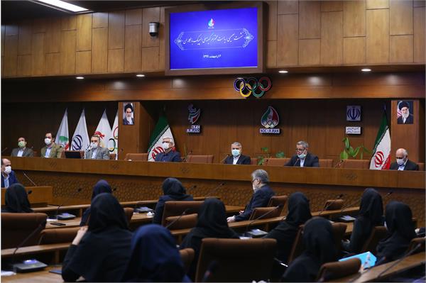 نشست صمیمی ریاست کمیته ملی المپیک با همکاران 13
