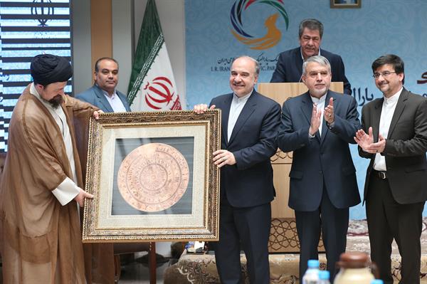 نشست صمیمی پبشکسوتان ورزشی کشور با آیت الله سید حسن خمینی،مسوولان وزارت ورزش و جوانان و کمیته ملی المپیک و پارالمپیک 59