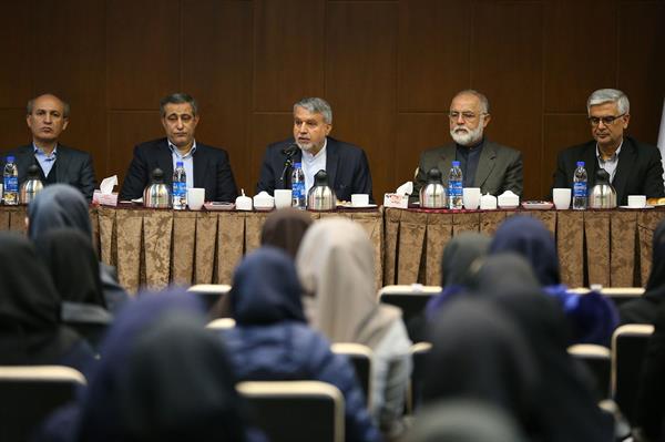 نشست ماهیانه مسوولان کمیته ملی المپیک با کارمندان کمیته ملی المپیک 6