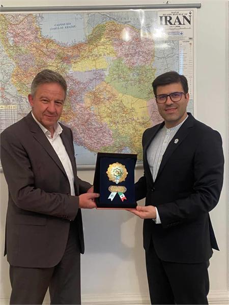 دیدار سرپرست فدراسیون ملی ورزش‌های  دانشگاهی با سفیر آلمان در راستای اعزام کاروان ایران به یونیورسیاد ۲۰۲۵