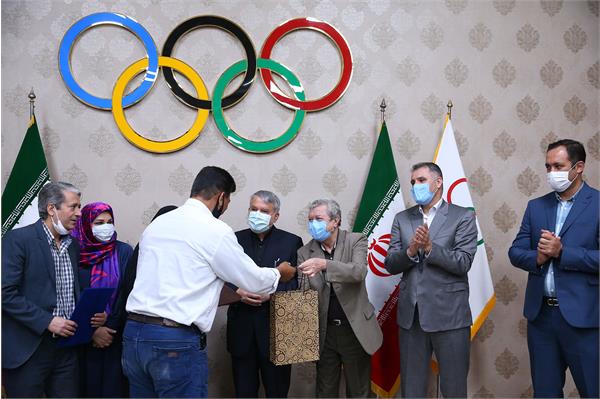 مراسم تقدیر از رکوردشکنان دوومیدانی کشور 28