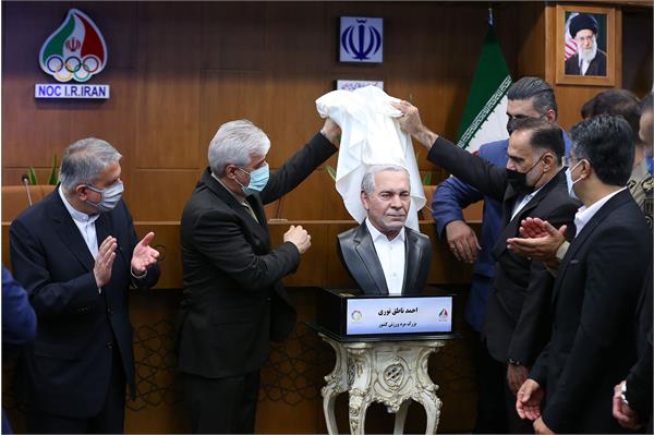 مراسم رونمایی از سردیس نام آوران بوکس کشور 1