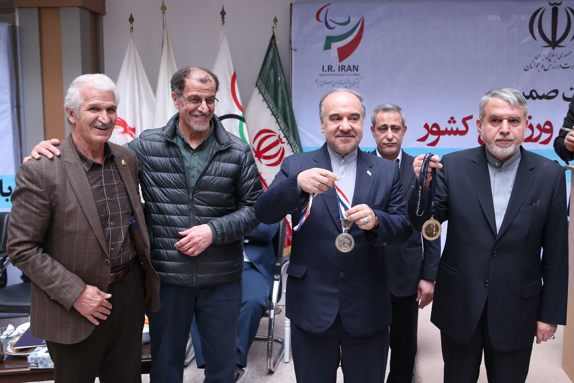 نشست صمیمی پبشکسوتان ورزشی کشور با مسئولین وزارت ورزش و کمیته ملی المپیک و پارالمپیک 20