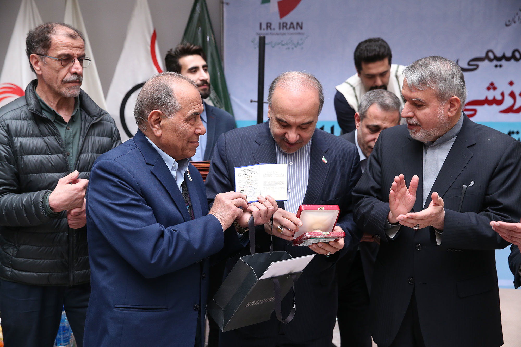 نشست صمیمی پبشکسوتان ورزشی کشور با مسئولین وزارت ورزش و کمیته ملی المپیک و پارالمپیک 22