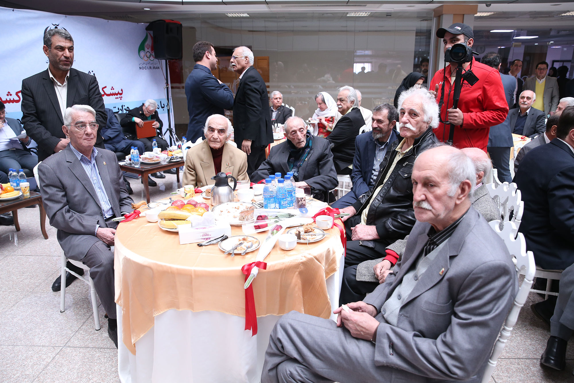 نشست صمیمی پبشکسوتان ورزشی کشور با مسئولین وزارت ورزش و کمیته ملی المپیک و پارالمپیک 31