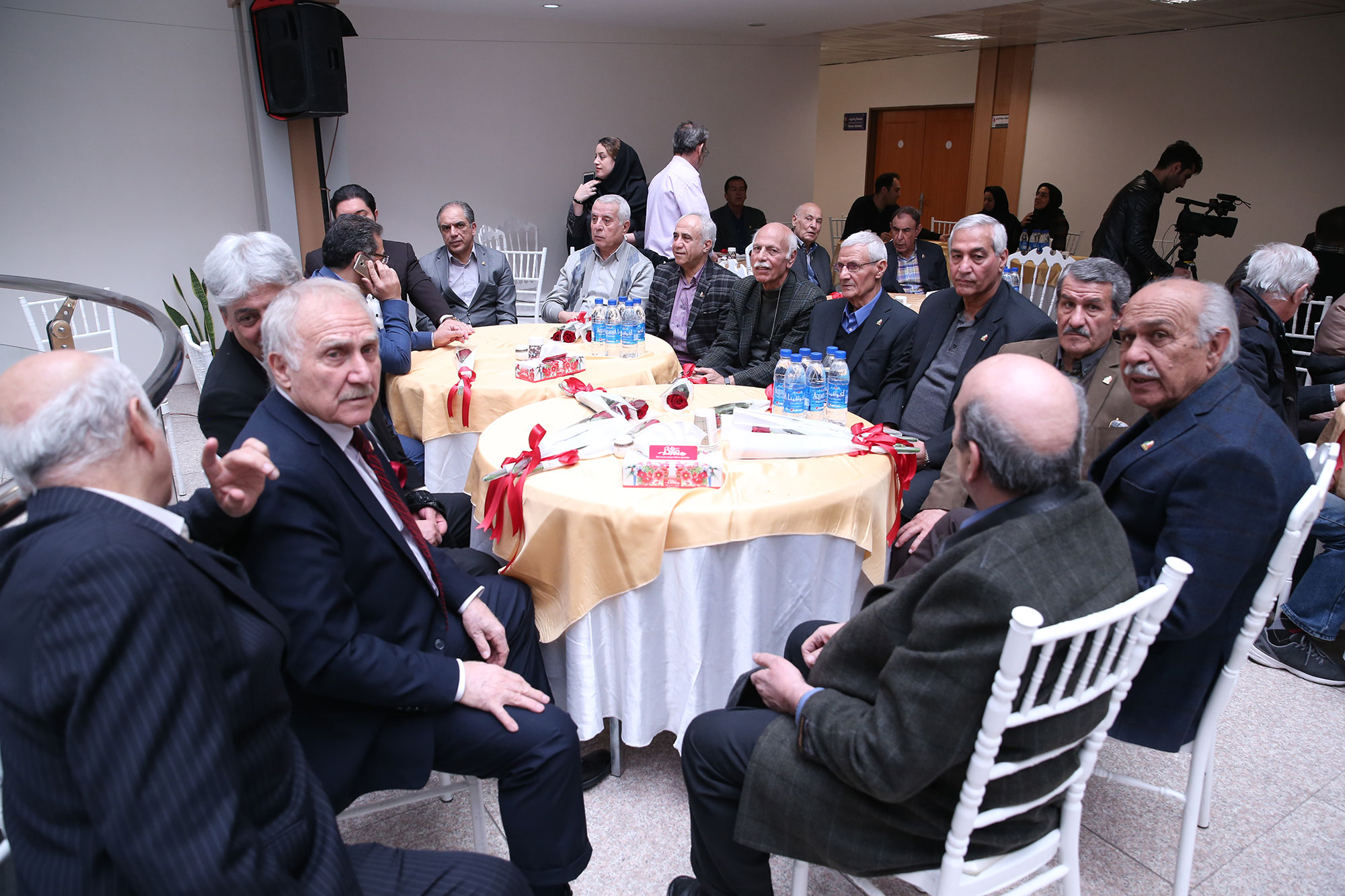 نشست صمیمی پبشکسوتان ورزشی کشور با مسئولین وزارت ورزش و کمیته ملی المپیک و پارالمپیک 39