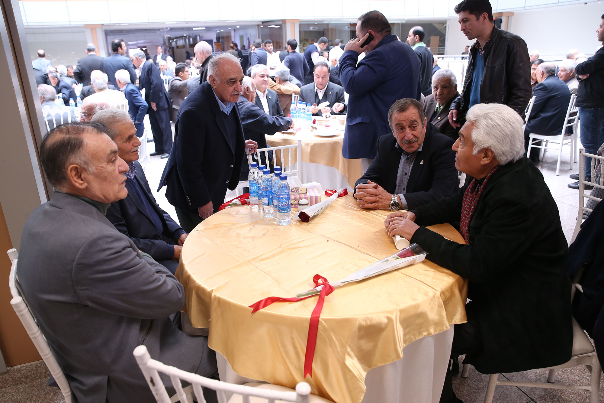 نشست صمیمی پبشکسوتان ورزشی کشور با مسئولین وزارت ورزش و کمیته ملی المپیک و پارالمپیک 42