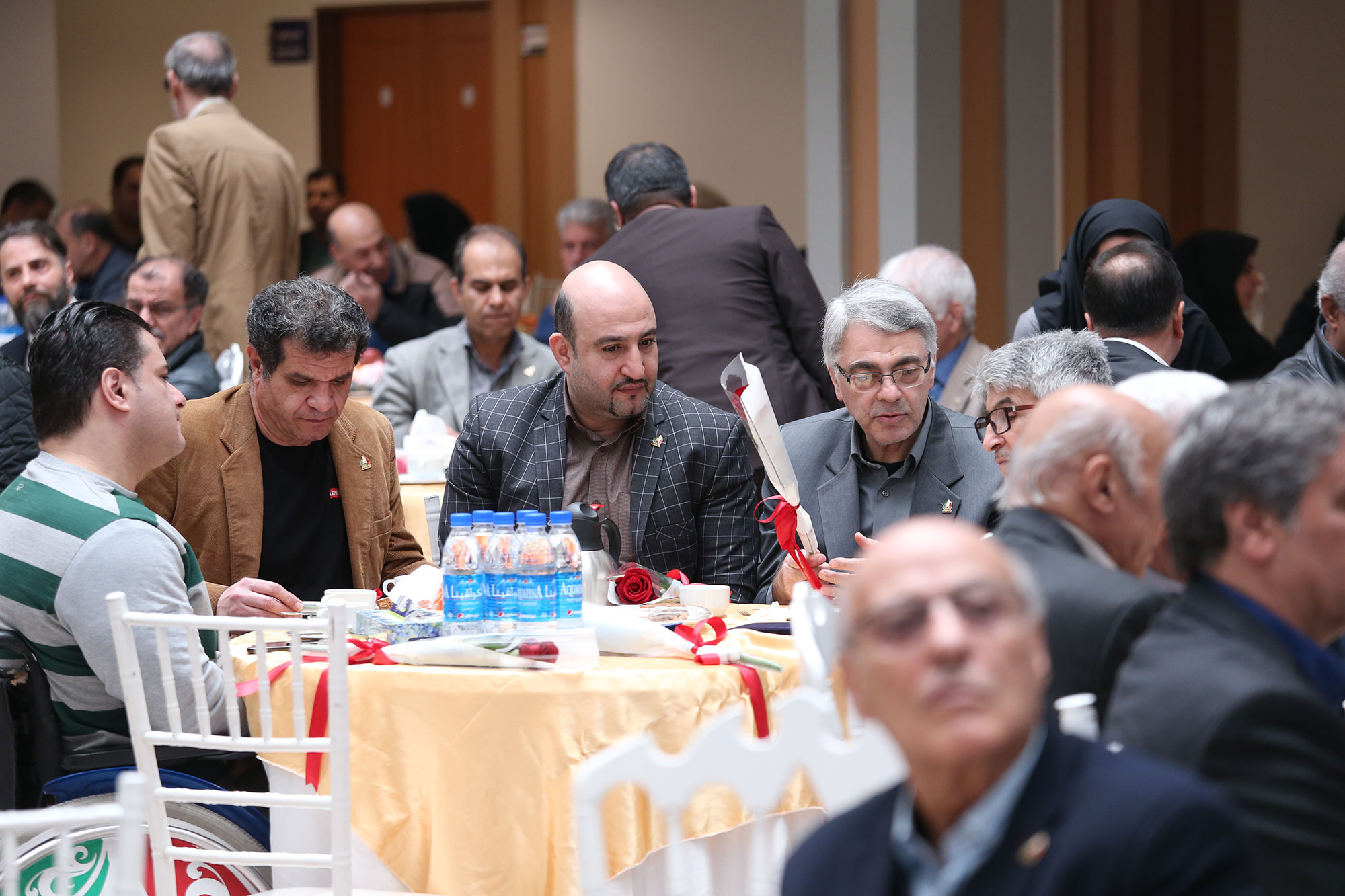 نشست صمیمی پبشکسوتان ورزشی کشور با مسئولین وزارت ورزش و کمیته ملی المپیک و پارالمپیک 52