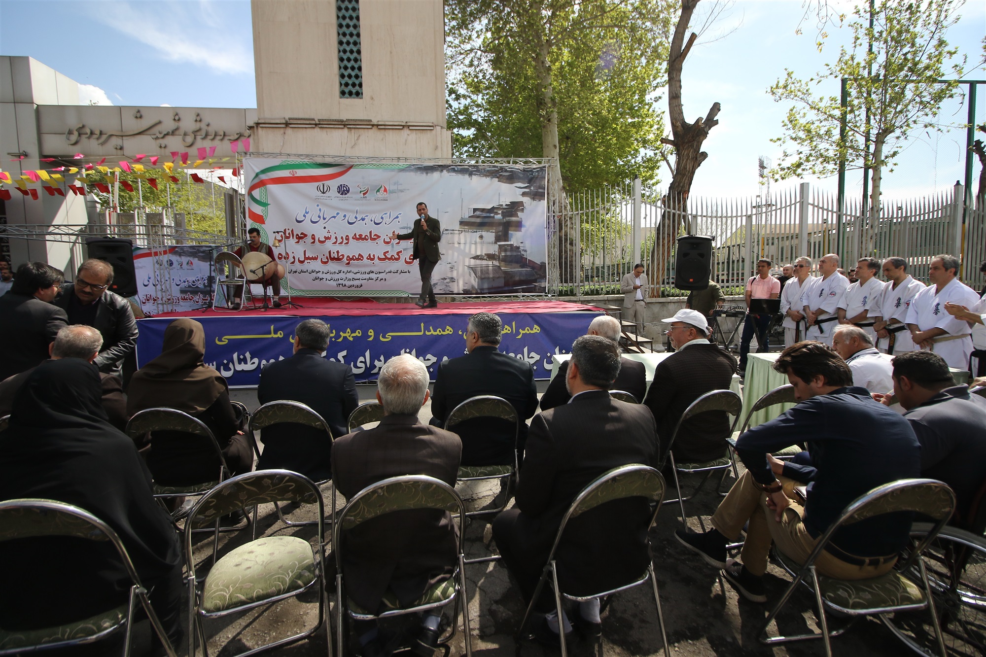 گلریزان جامعه ورزش و جوانان برای کمک به هموطنان سیل زده 5