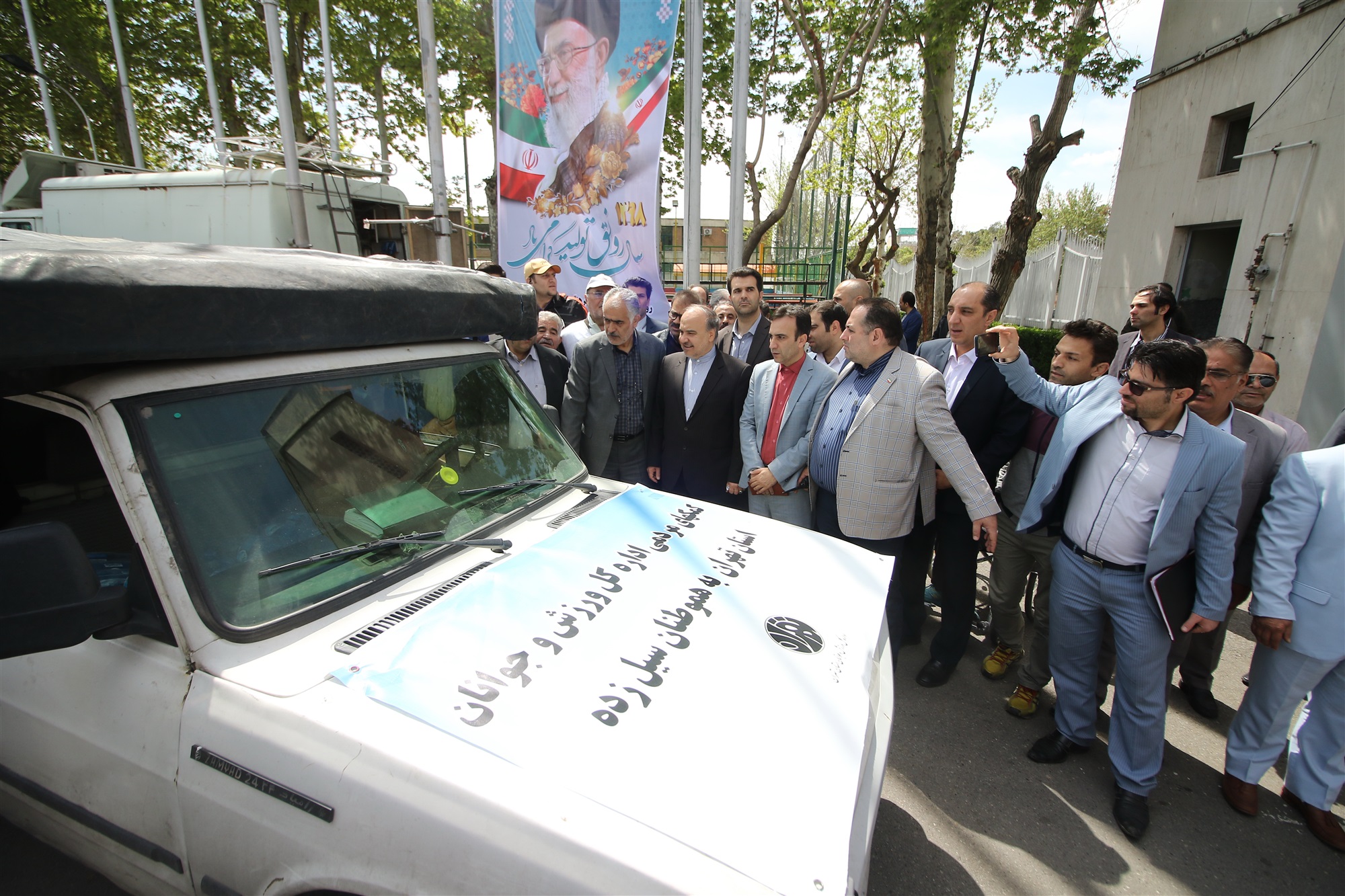 گلریزان جامعه ورزش و جوانان برای کمک به هموطنان سیل زده 10