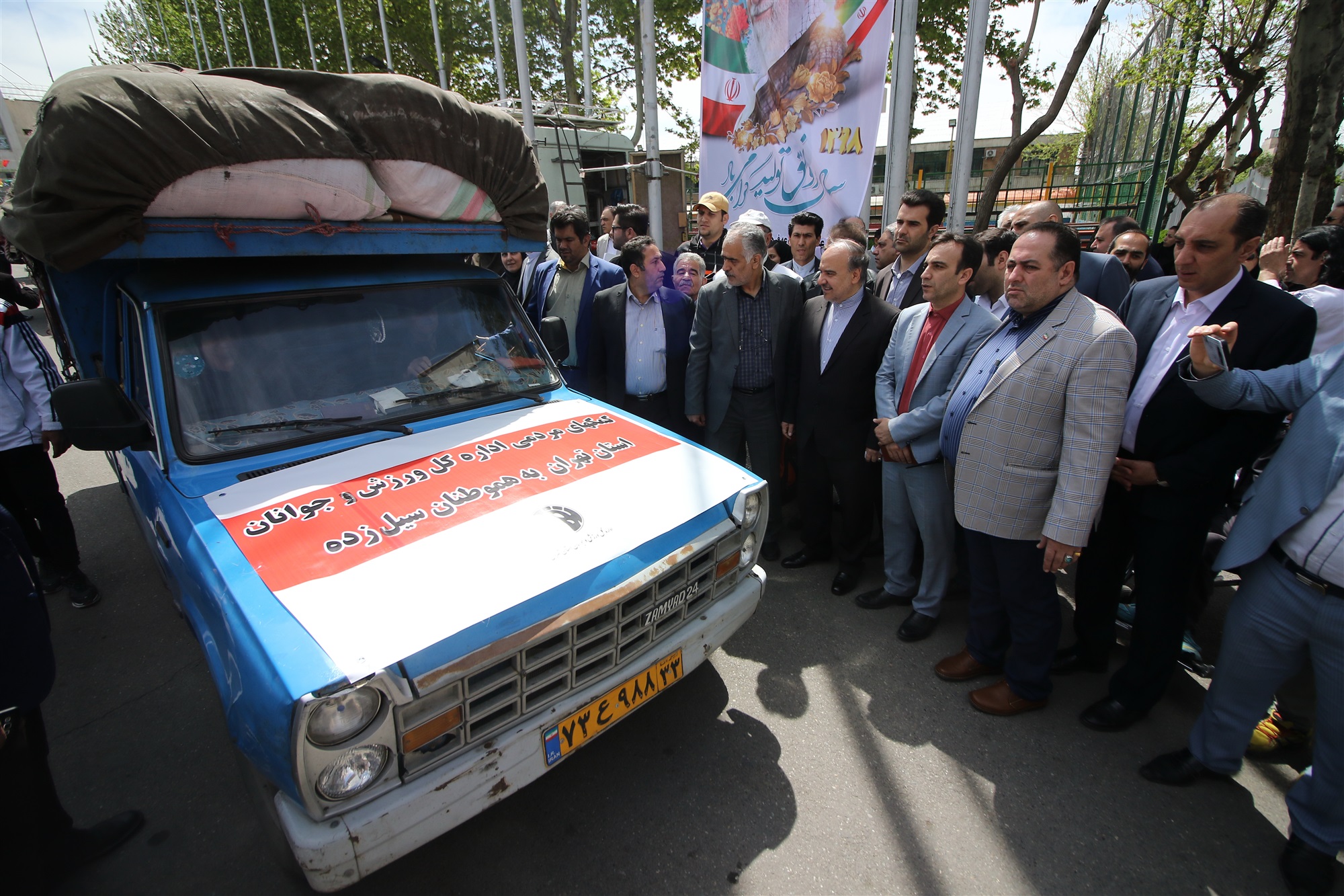 گلریزان جامعه ورزش و جوانان برای کمک به هموطنان سیل زده 11