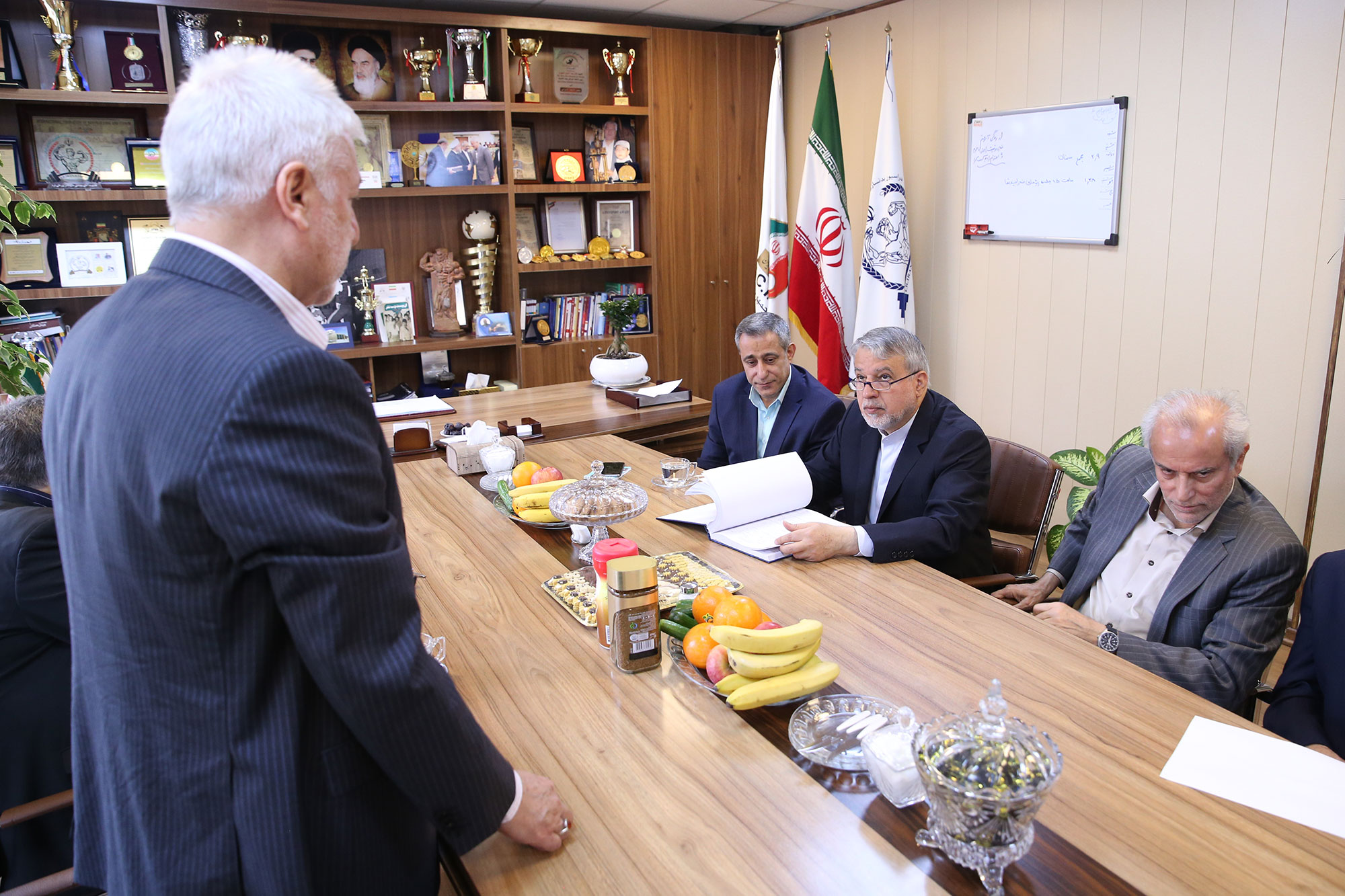 بازدید مسوولان کمیته ملی المپیک از فدراسیون های ورزشی 12