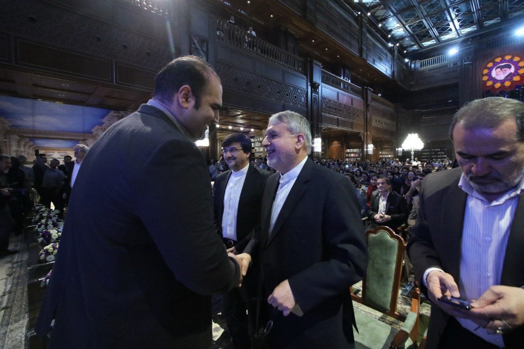 گردهمایی ورزشکاران و هنرمندان برای کمک به هموطنان سیل زده 2