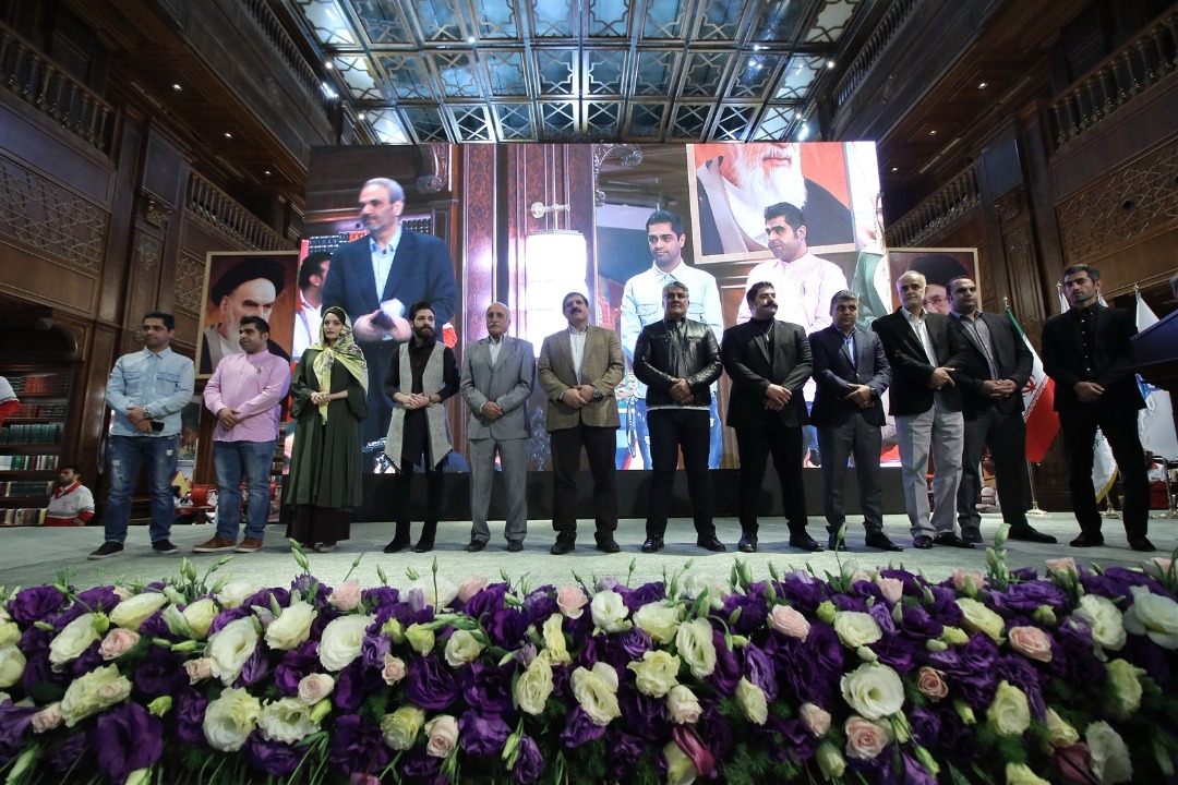 گردهمایی ورزشکاران و هنرمندان برای کمک به هموطنان سیل زده 6