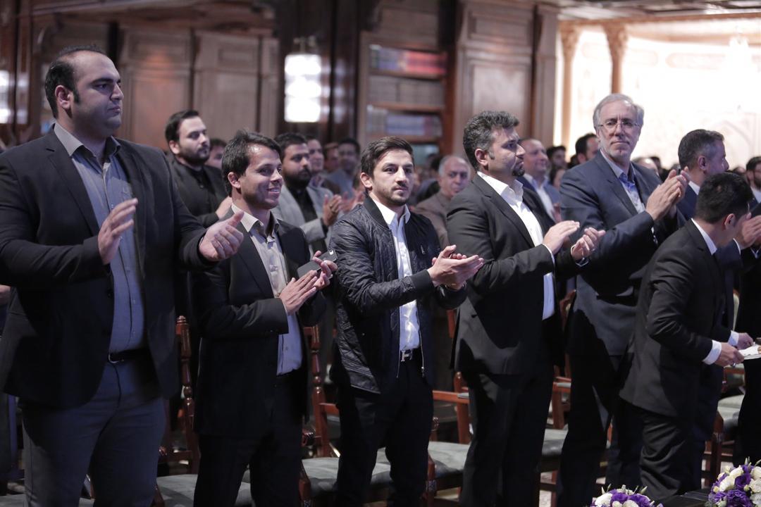 گردهمایی ورزشکاران و هنرمندان برای کمک به هموطنان سیل زده 9