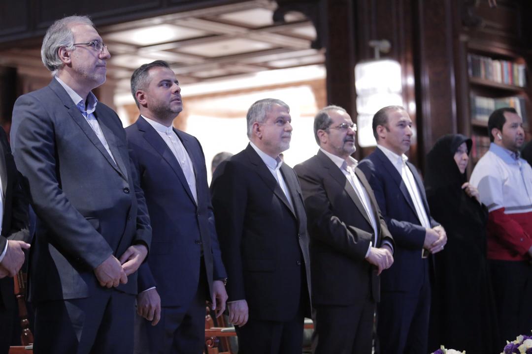 گردهمایی ورزشکاران و هنرمندان برای کمک به هموطنان سیل زده 12