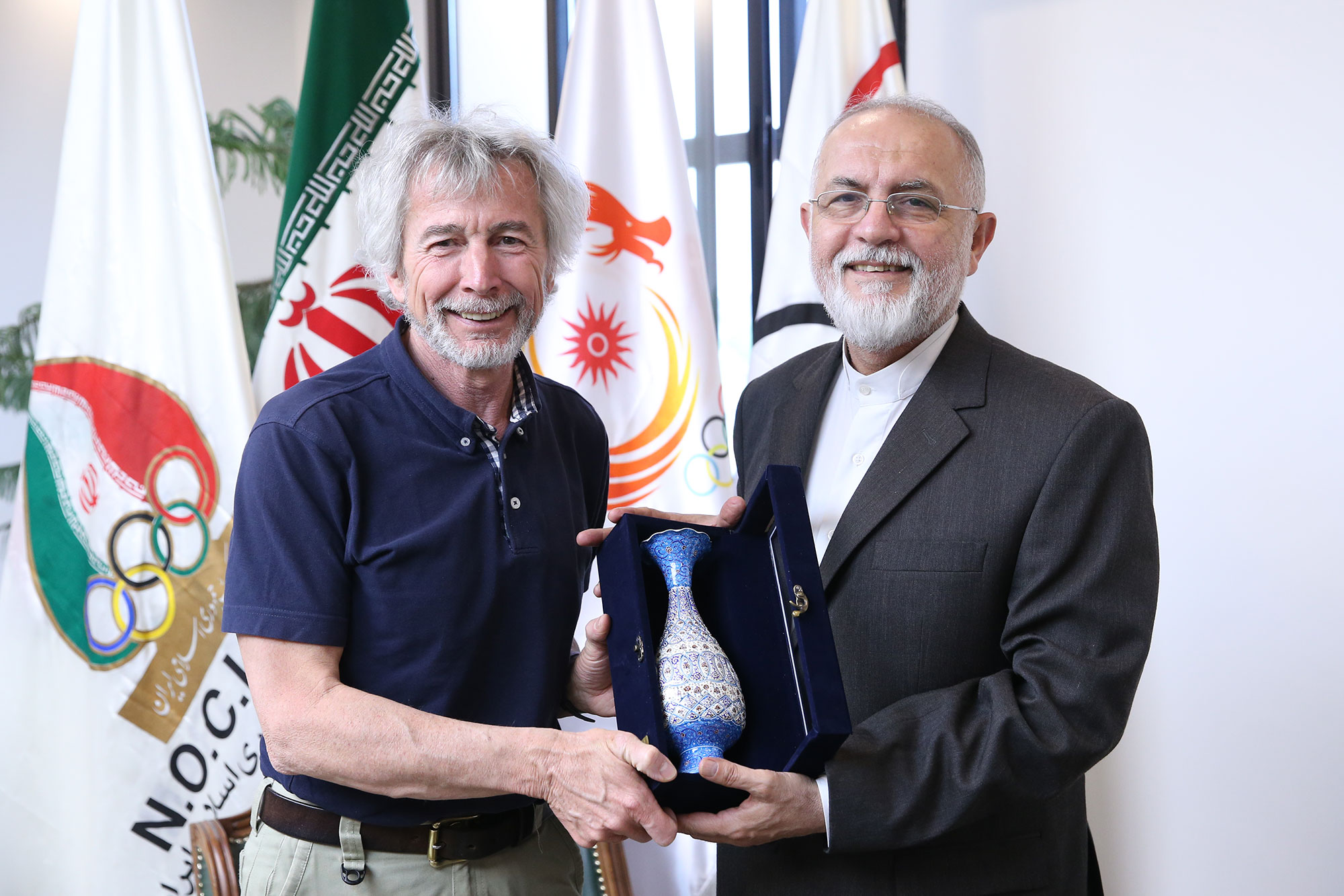 دیدار دبیرکل کمیته ملی المپیک با رییس آموزش فدراسیون جهانی تیروکمان 8