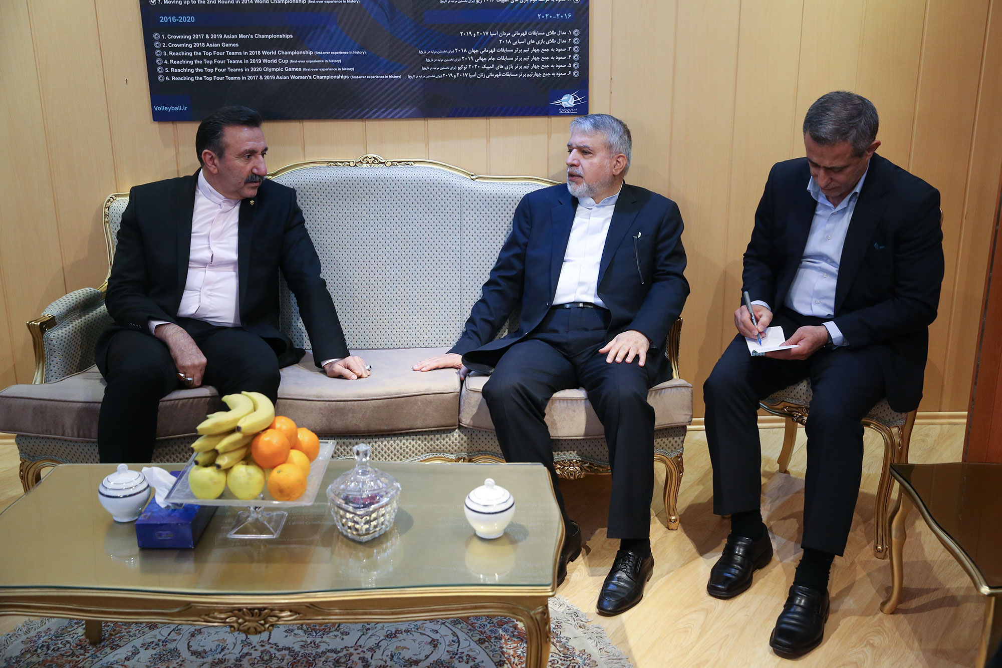 بازدید مسئولین کمیته ملی المپیک از فدراسیون های ورزشی 21