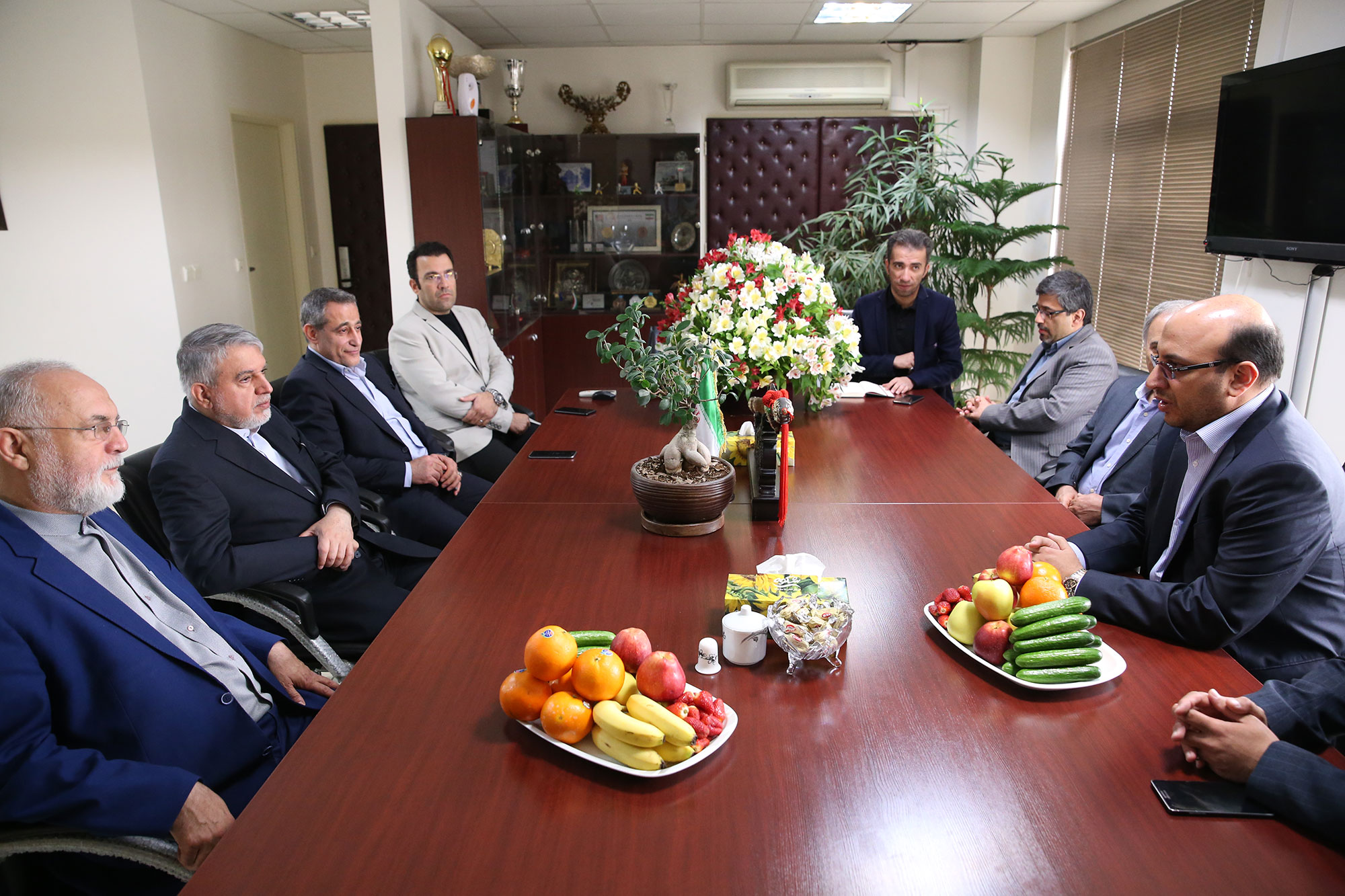 بازدید مسئولین کمیته ملی المپیک از فدراسیون های ورزشی 32