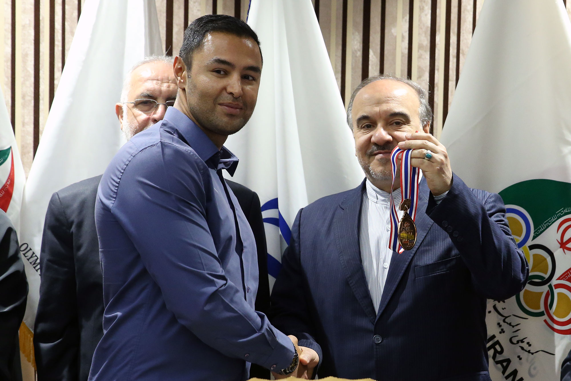 مراسم اهدا مدال و کاپ افتخارآفرینان ورزش کشور به موزه المپیک و پارالمپیک -- 10