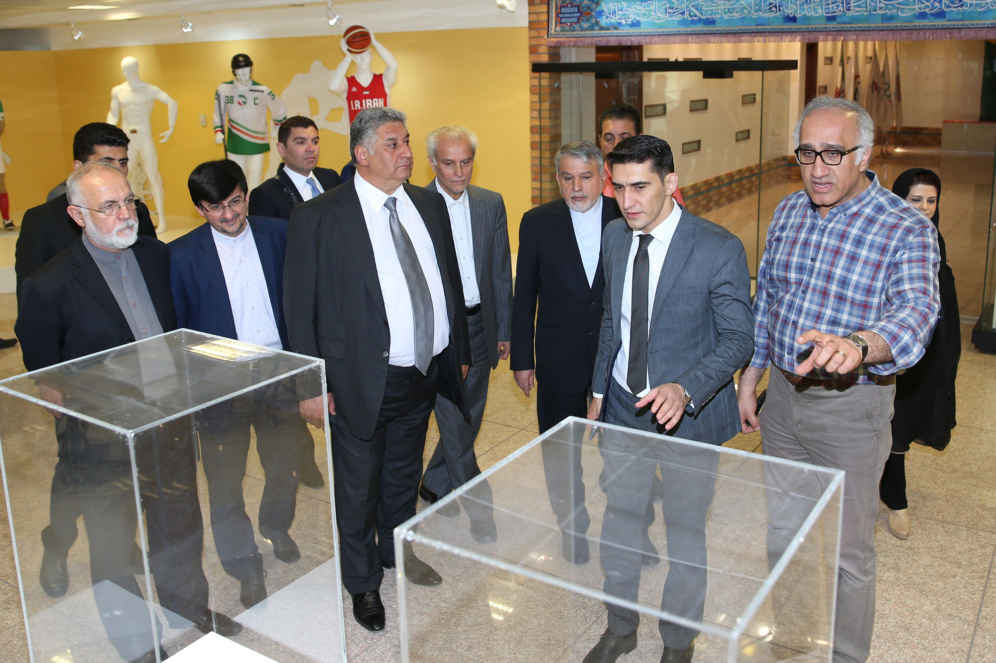 دیدار مسئولین کمیته ملی المپیک با وزیر ورزش آذربایجان 16