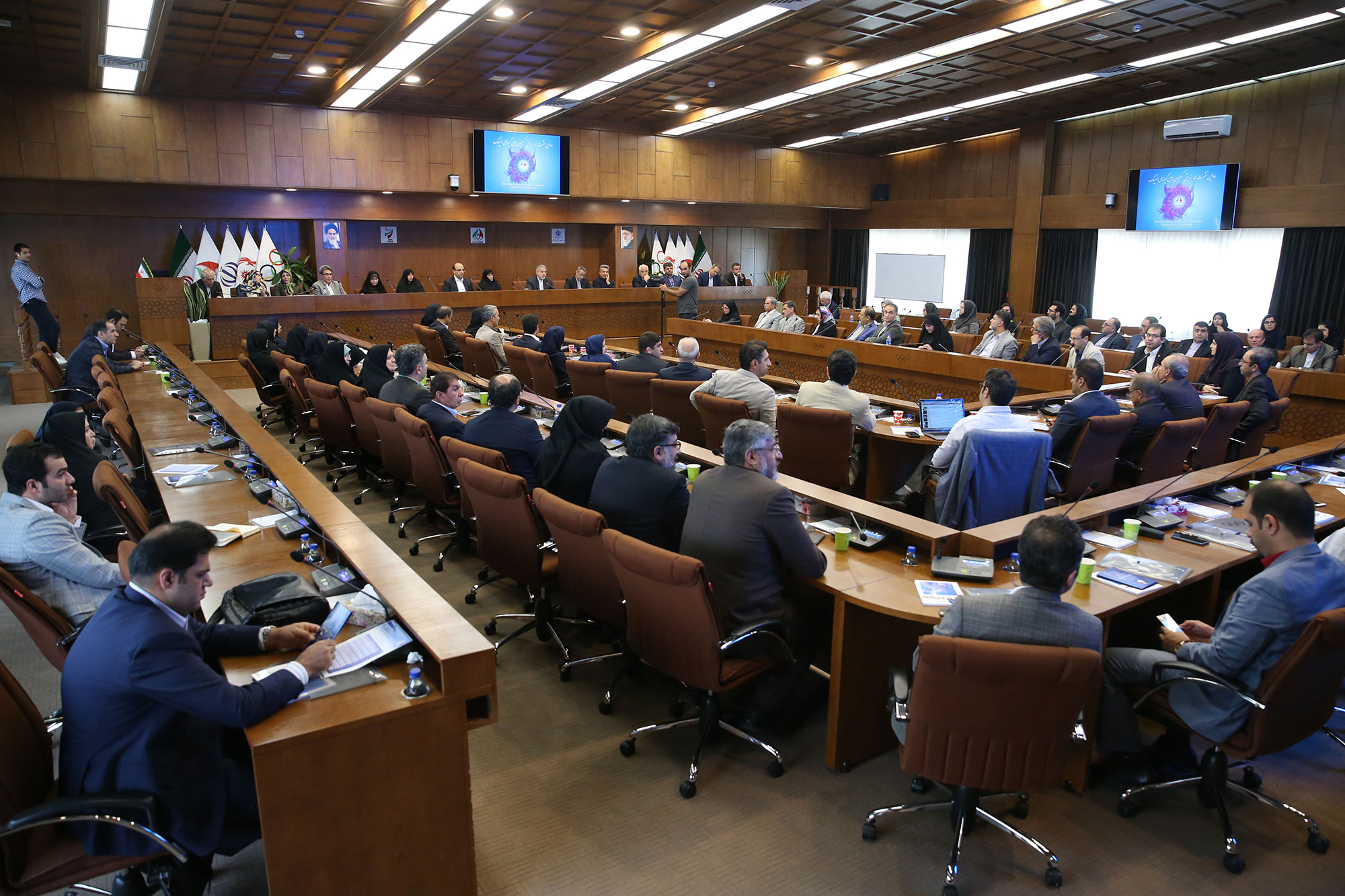 اولین نشست هم اندیشی کمیسیون های کمیته ملی المپیک 10