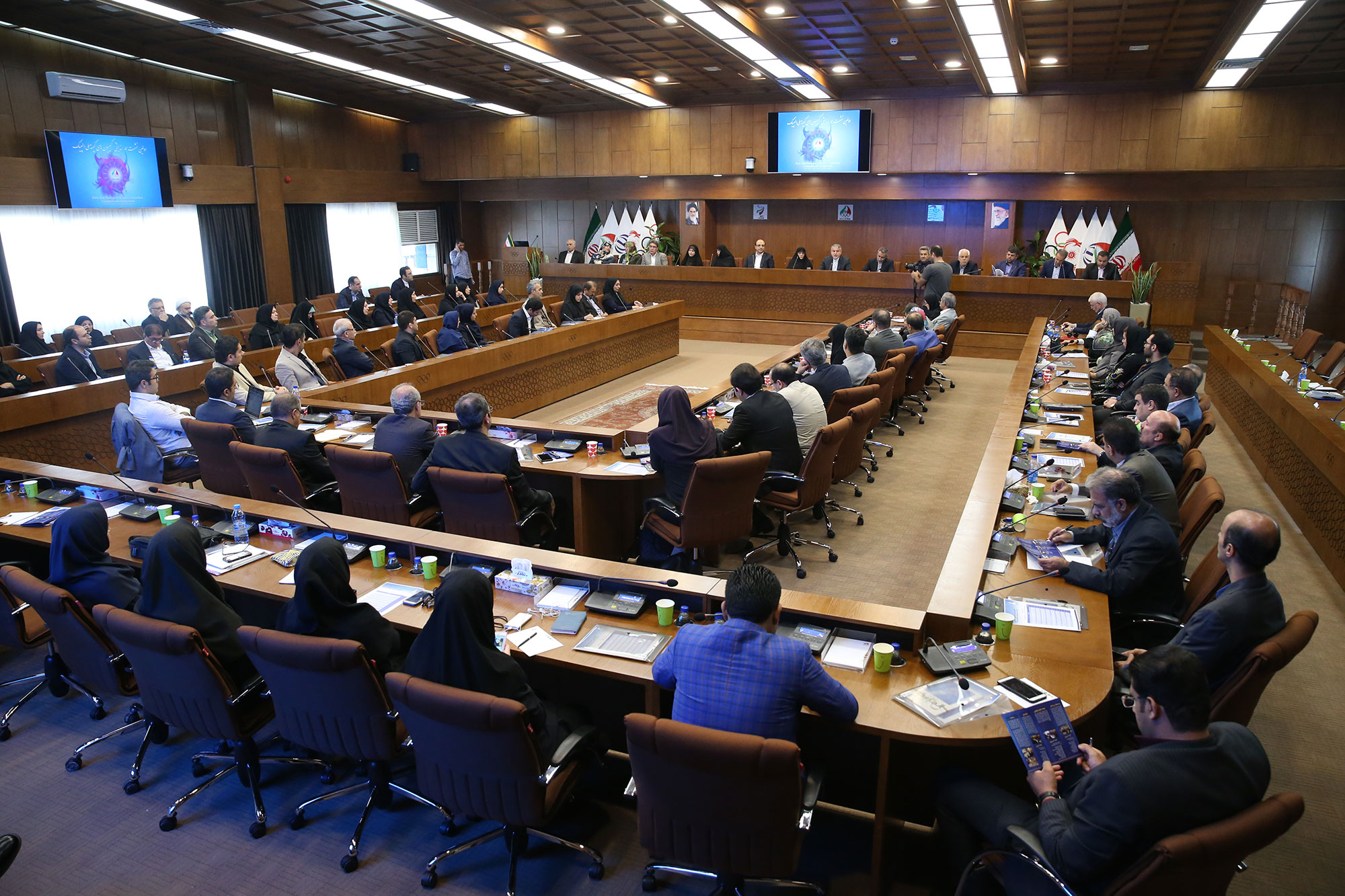 اولین نشست هم اندیشی کمیسیون های کمیته ملی المپیک 12