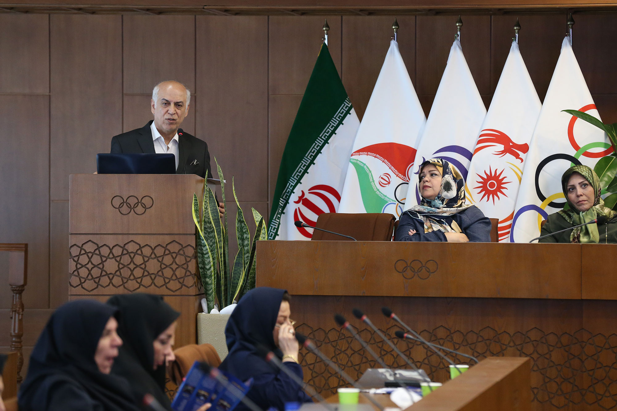 اولین نشست هم اندیشی کمیسیون های کمیته ملی المپیک 51